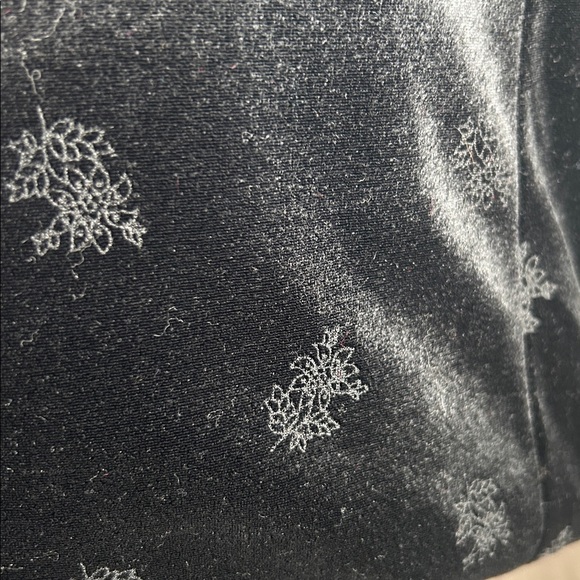 Black Whimsigoth Goth Gorpcore Gothic Floral Velvet Maxi Skirt Size Small - Picture 6 of 6